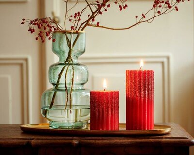 Christmas red  wax candle ribbed glitter - image 2