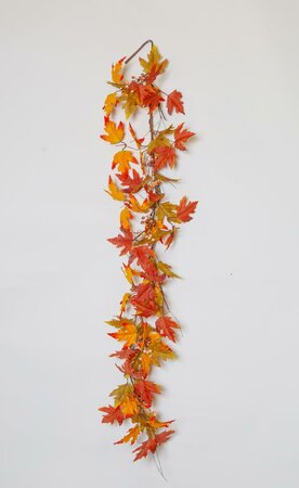 Maple leaf & berries garland (150cm)