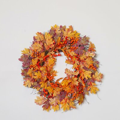 Oak Leaves & Berries Wreath (70cm dia.)