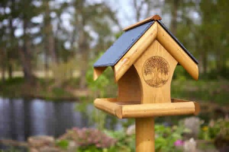 Quercus Bird Table