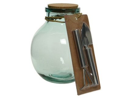 Terrarium with tool set